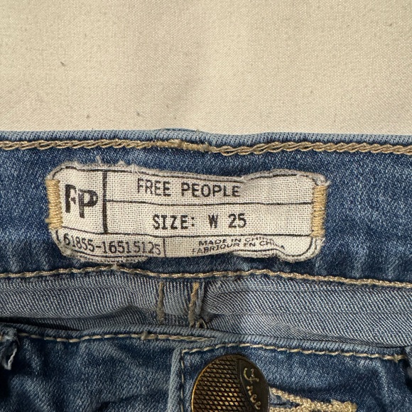 Free People high waisted skinny jeans. - Picture 3 of 3